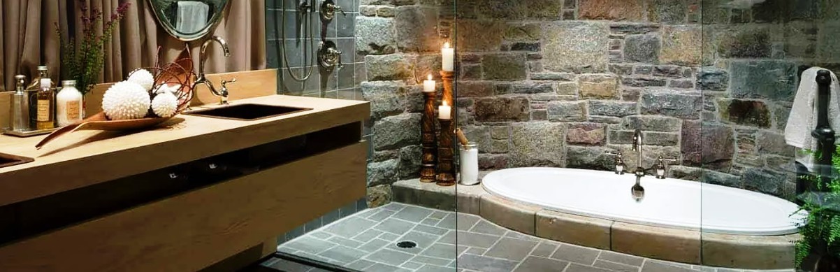Различные примеры выполненных ремонтов ванных комнат.