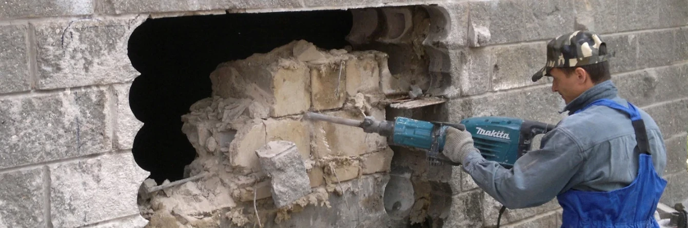 Демонтажные работы в Москве