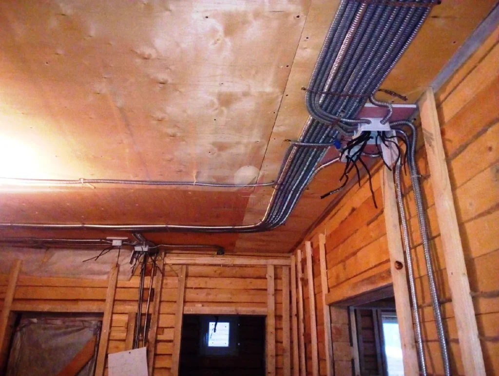 Монтаж электрики в доме