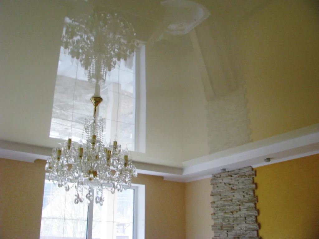 Классический натяжной потолок